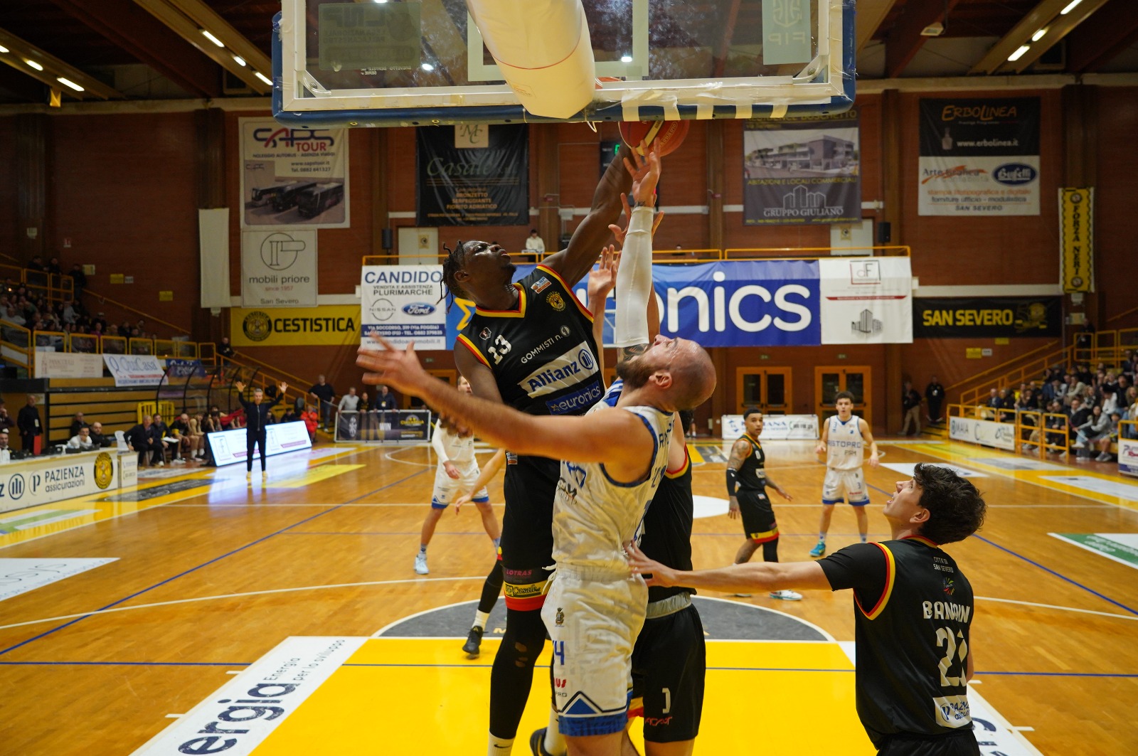 Un’altra vittoria che accende l’entusiasmo di un’intera città! L’Allianz Pazienza manda ko Fabriano